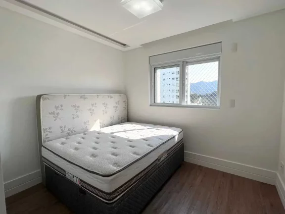 Imagem Apartamento com 3 dormitórios sendo 1 suíte e 3 vagas de garagem em Balneário Camboriú/SC