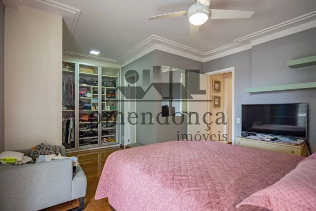 Imagem Belíssimo apartamento 172m² na Vila Romana, 3 vagas de garagem e 3 suítes.