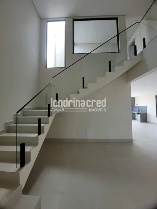 Imagem Casa de Alto Padrão no Condomínio Bella Vitta com 4 Suítes, Piscina, Área Gourmet e 236m² de Construção