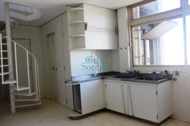 Imagem Cobertura Triplex à Venda na Santa Cecília - São Paulo/SP.