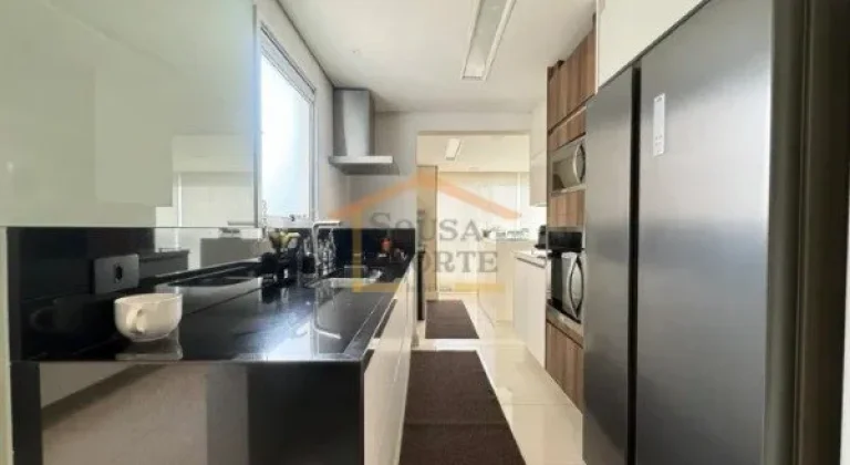 Imagem Apartamento com 133 m², com 3 dormitórios, sendo 3 suítes, 4 banheiros e 2 vagas de garagem. Imó...