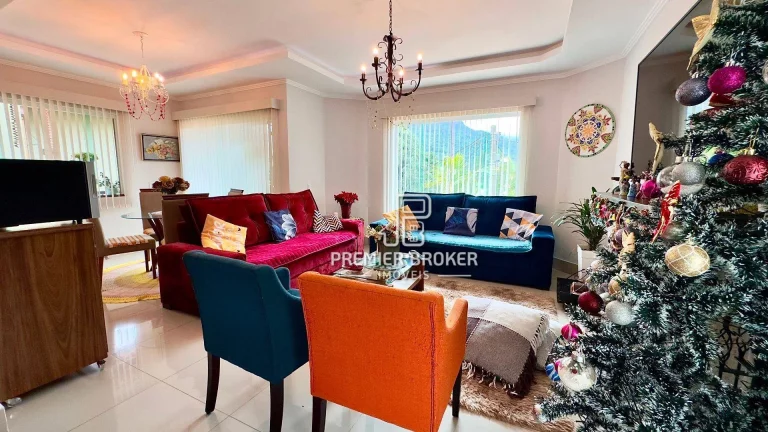 Imagem Casa à venda, 178 m² por R$ 760.000,00 - Vargem Grande - Teresópolis/RJ