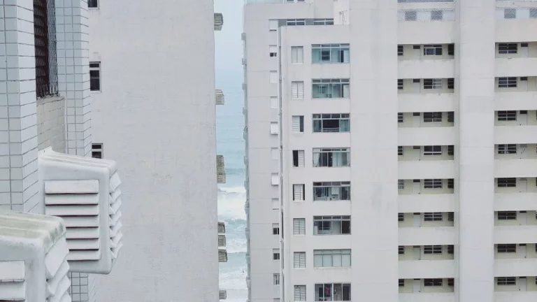 Imagem Apartamento com 3 dormitórios à venda, 140 m² - Pitangueiras - Guarujá/SP