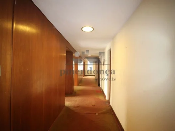 Imagem Apartamento à venda na Av Higienópolis co 4 quartos sendo 2 suites e 3 vagas. 370m2