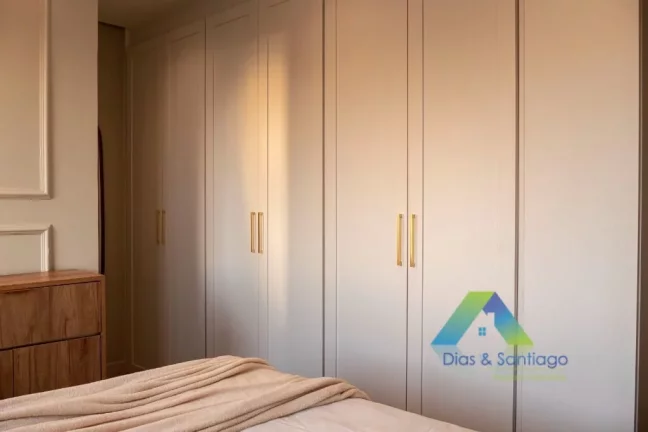 Imagem SANTO ANDRÉ Bairro Jardim Sobrado Tríplex Mobiliado 169M², condomínio fechado, 3 vagas, ótima localização e valor !!!