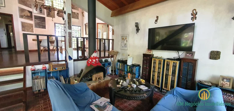 Imagem Oportunidade! Casa estilo chácara em condomínio