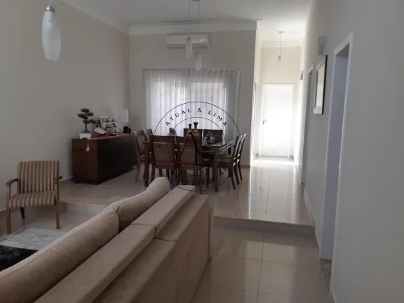 Imagem Luxuosa Casa com 3 Suítes e Área Gourmet em Condomínio Privilegiado de Paulínia!