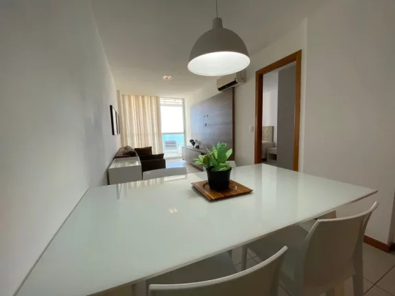Imagem A 5ª Avenida Imóveis selecionou esta unidade no cobiçado EXPRESSO 2222 Residencia ... Charme: 1/4 mobiliado porteira fechada FRONTAL MAR: R$1.250.000,00
