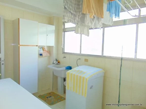 Imagem PITANGUEIRAS- UMA QUADRA DA PRAIA , LOCALIZAÇÃO ESPETACULAR , 01 VAGA DE GARAGEM NO PRÉDIO.