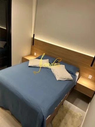 Imagem Excelente sobrado em Condomínio com 04 suítes mobiliada