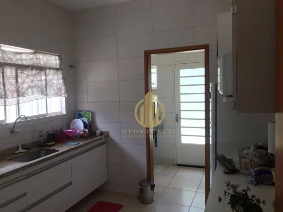 Imagem Casa com 3 dormitórios à venda, 170 m² por R$ 575.000,00 - Residencial Flórida - Ribeirão Preto/SP