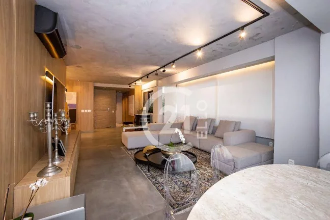 Imagem Itaim nobre, reformado, 4 suítes