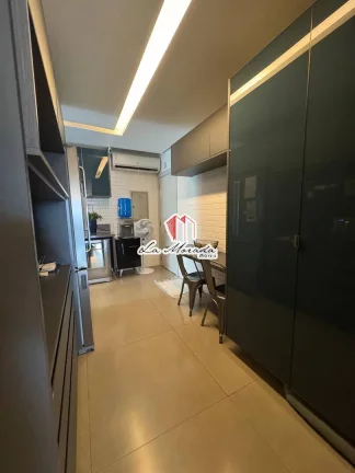 Imagem Diamond, ADRIANÓPOLIS, Reformado e Mobiliado! 202m2, 3 suítes, 3 vagas