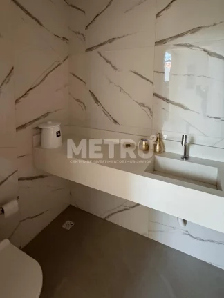 Imagem Casa no Cond. Buona Vita, 4 quartos, sendo dois suítes, uma com closet