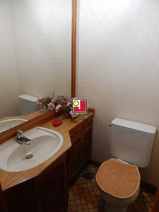 Imagem Vendo 4Q frontal mar, Praia da Barra, R$1.950.000,00, alto, vista espetacular, segurança, ônibus, clube, tênis, squash, ginásio, piscina, skate, 2 vg