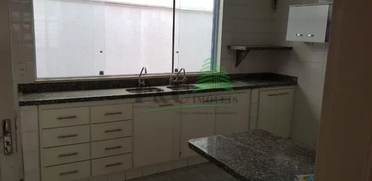 Imagem Casa para Venda em Piracicaba, Centro, 4 dormitórios, 1 suíte, 1 banheiro, 1 vaga