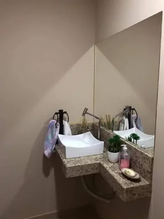 Imagem LINDA CASA A VENDA NO BAIRRO: BRAUNES - NOVA FRIBURGO RJ.