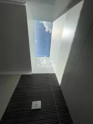 Imagem Casa em Condomínio à Venda em Sorocaba-SP, 3 Quartos, 2 Vagas, 90,75m².