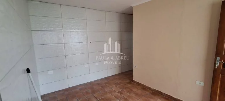 Imagem Venda de Casa Térrea, Escritura, 3 Cômodos, Quintal na lateral, podendo fazer entrada para garagem no Jardim Zaíra 2, Mauá