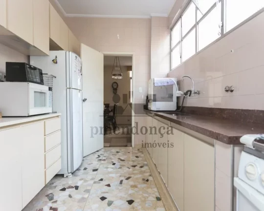 Imagem Apartamento com living para 3 ambientes, 3 dormitórios sendo 1 suíte com closet, banheiros sociais...