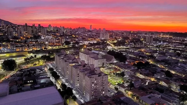 Imagem APARTAMENTO DE 87M² - ESPAÇO E VIDA EM JUNDIAÍ - ESTUDA PERMUTA ATÉ 50% DO VALOR