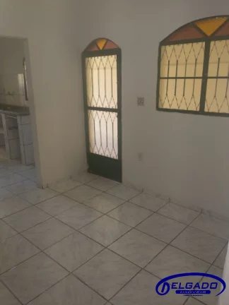 Imagem DELGADO aluga CASA com 2 quartos em Nova Cidade - Itaboraí