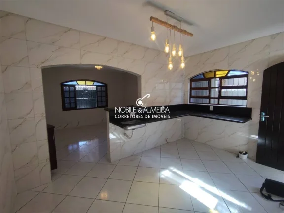Imagem Casa Geminada com 2 vagas de garagem e piscina.