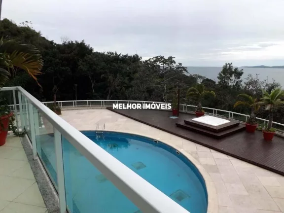 Imagem Casa Alto Padrão mobiliada e decorada á venda com 6 suítes e 8 vagas na Interpraias em Balneário Camboriú.