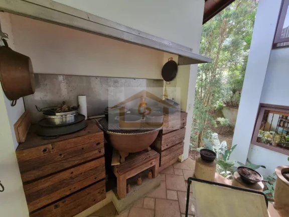Imagem Conforto, segurança e natureza!!! Casa com 3 suítes , 4 vagas - *Granja Viana
