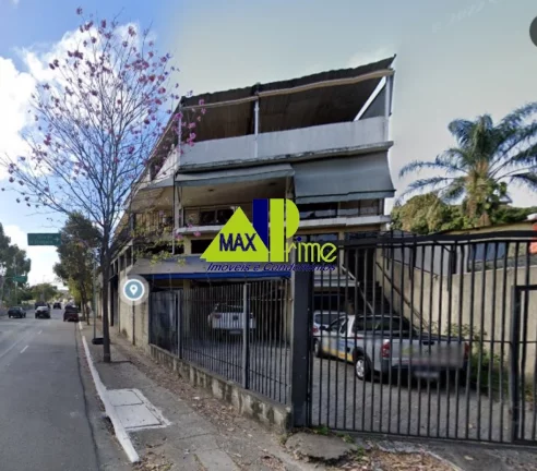 Imagem Galpão Comercial à Venda na Vila Ré, São Paulo-SP: 5 Salas, 4 Banheiros, 8 Vagas de Garagem, 782m² de Área.