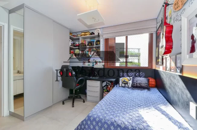 Imagem Apartamento Vila Madalena com 3 suí­tes e 2 vagas, 171 m2