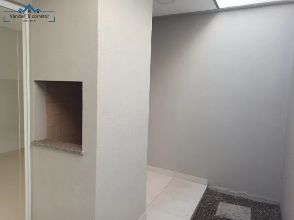Imagem Casa nova com 2 dormitórios a venda no Pinheirinho.