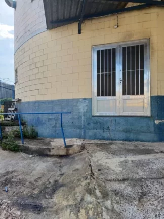 Imagem Galpão à venda, 397 m² por R$ 700.000,00 - Vila Bartira - Itaquaquecetuba/SP