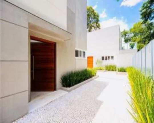 Imagem Casa de alto padrão em condomínio Fechado