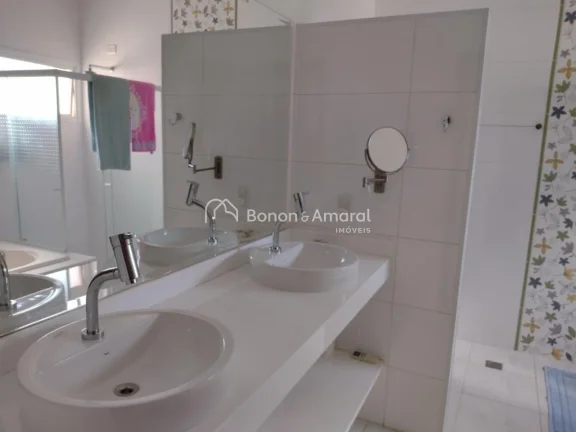 Imagem Se você procura uma casa moderna, confortável e segura em Valinhos/SP, esta é a oportunidade perf...