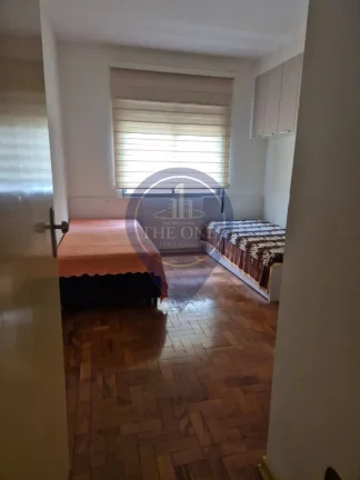 Imagem Imperdível! Apartamento à venda em São Paulo-SP, Aclimação. 2 quartos, 2 salas, 1 banheiro, 1 vaga de garagem. 102m².