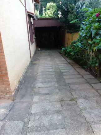 Imagem VENDO ESTA LINDA CASA EM NOVA FRIBURGO - BAIRRO: MURY