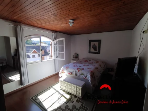 Imagem Casa a Venda na Região do portal de Campos do Jordão -SP.