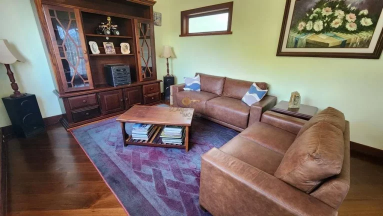 Imagem Casa em Condomínio para Venda em Teresópolis / RJ no bairro Golfe