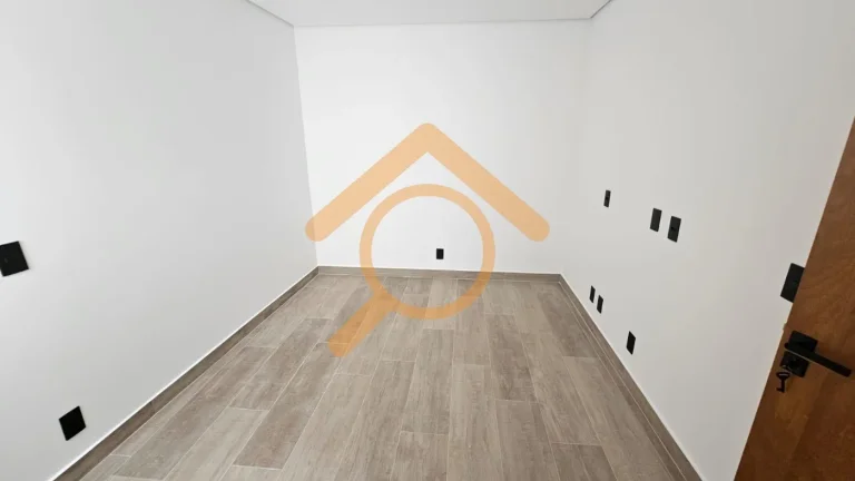 Imagem Excelente oportunidade de investimento: Casa à venda em São Paulo-SP, Vila Romano, com 3 quartos, 3 suítes e 147m² de área.