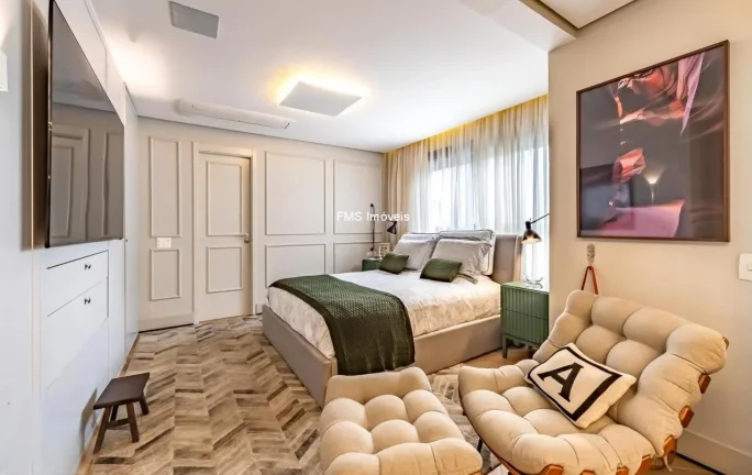 Imagem Apartamento de luxo em Moema: 3 quartos, 3 suítes, 1 sala, 2 vagas de garagem e 149,00m² de área - São Paulo-SP.