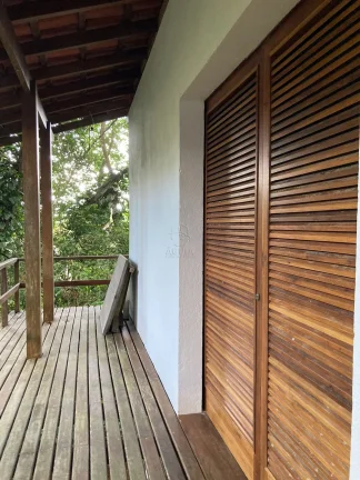 Imagem Excelente casa - 1 suíte- varanda- 2 terrenos- Praia do Félix- Ubatuba- SP