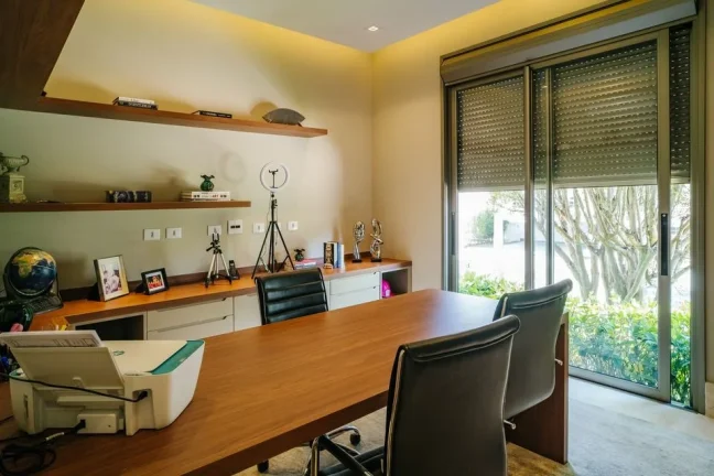 Imagem MANSÃO no Tamboré 3 MOBILIADA - 1.180m²