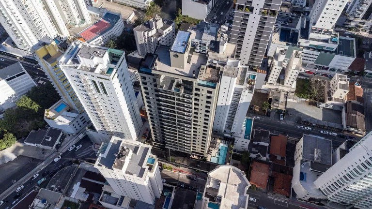 Imagem Cobertura com 4 dormitórios à venda sendo 4 suítes, 296.2 m² por - R$ 10.450.000,00 - Pioneiros - Bal. Camboriú/SC