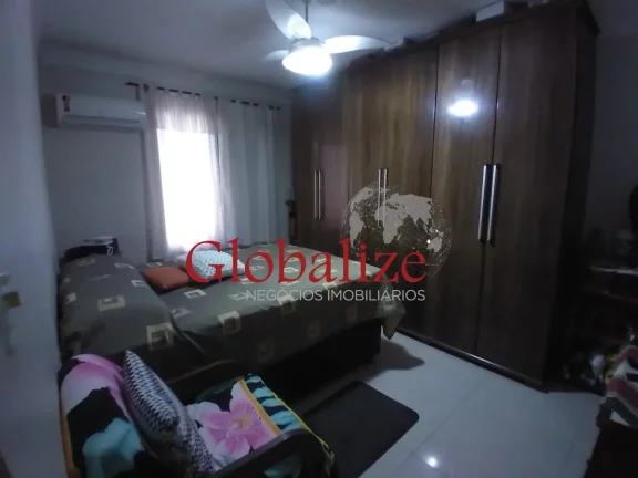 Imagem Apartamento térreo com 2 dormitórios com vaga de garagem no bairro Aparecida em Santos