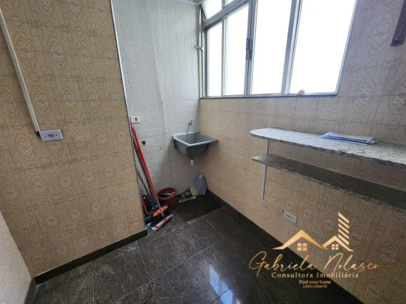 Imagem Apartamento Padrão em prédio frente mar