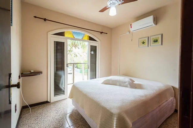 Imagem Casa 3 Dormitórios, 160m2, Morrinhos - Bombinhas/SC