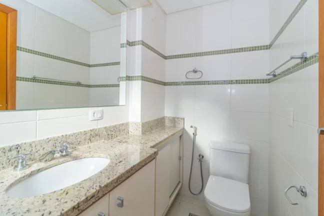 Imagem Apartamento de 2 quartos no bairro Água Verde