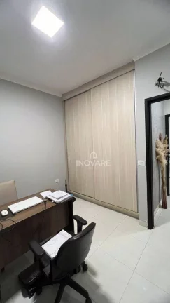 Imagem Casa com 3 dormitórios à venda, 225 m² por R$ 850.000,00 - Jardim Leonora Ll - Itumbiara/GO