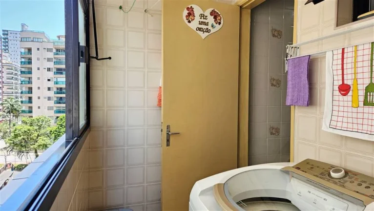 Imagem APARTAMENTO COM 53.25 m² - FORTE - PRAIA GRANDE SP
